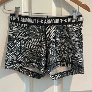 NWOT - Under Armour Bike Shorts